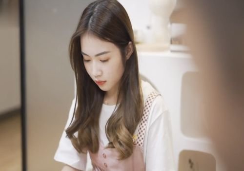 Cha dượng dâm dục đòi địt nhau với con gái riêng của vợ