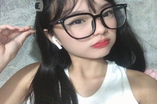 Tiêu đề mới: Dẫu xinh đẹp, cảnh tình vẫn rên rỉ mãnh liệt
